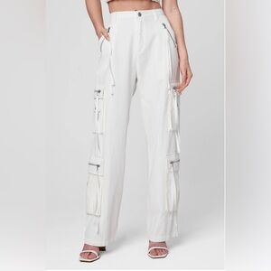 Blank NYC Franklin Ribcage Oversized Cargo Pants in Creamy Scoop - 28